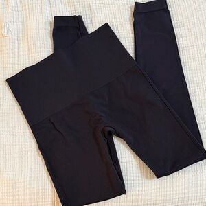 Spanx Women’s Black Leggings no front seam